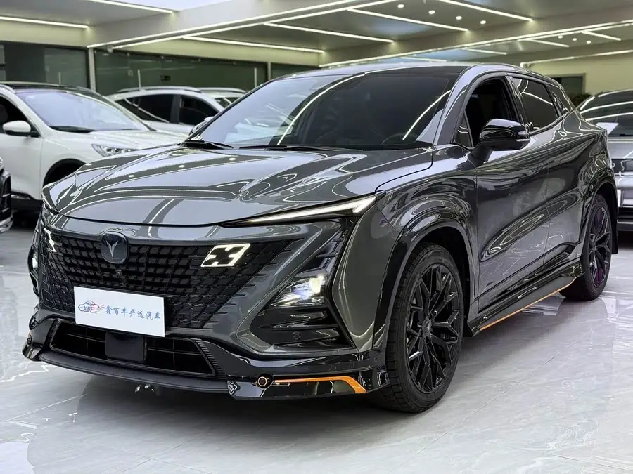 شانجان UNI-T 2022 1.5T إصدار رياضي متميز