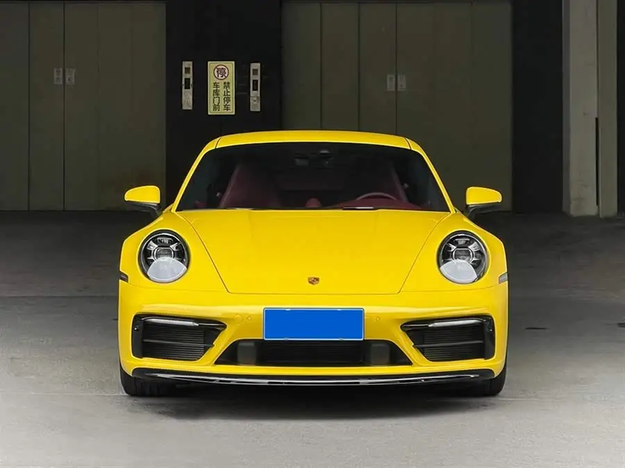 بورش 911 2023 كاريرا 3.0T