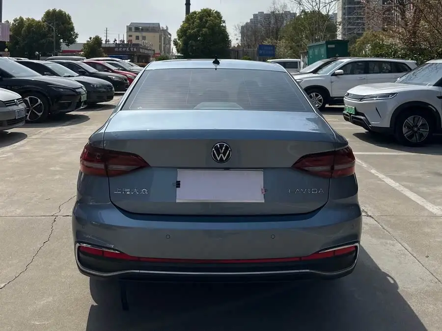 لافيدا 2023 طراز تعديل 1.5L أوتوماتيكي إصدار خمسة ملايين