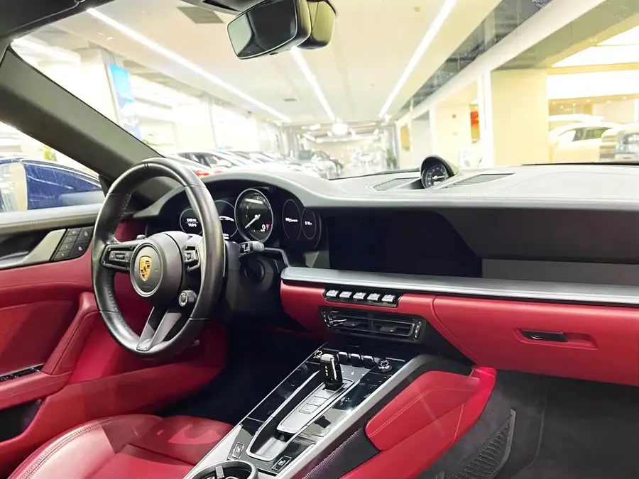 Porsche 911 2022 Carrera 3.0T