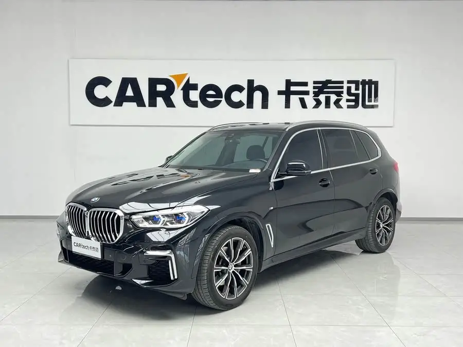 بي إم دبليو X5 2022 xDrive 30Li حزمة M الرياضية الفاخرة