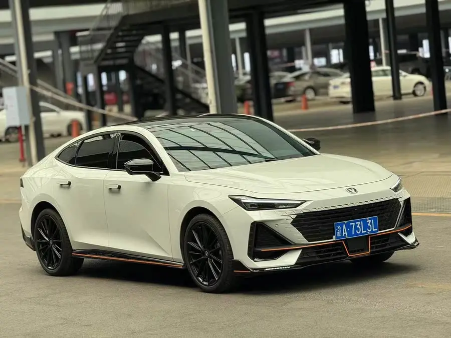 Changan UNI-V 2023 1.5T Sport Edition