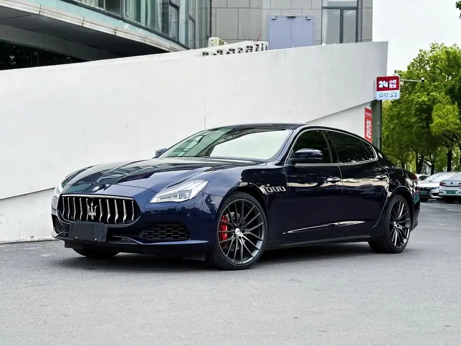 الرئيس 2018 طراز 3.0T النسخة القياسية