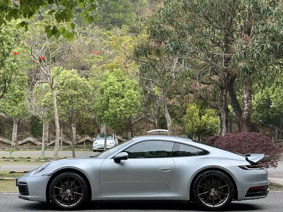 Porsche 911 2020 Carrera 3.0T