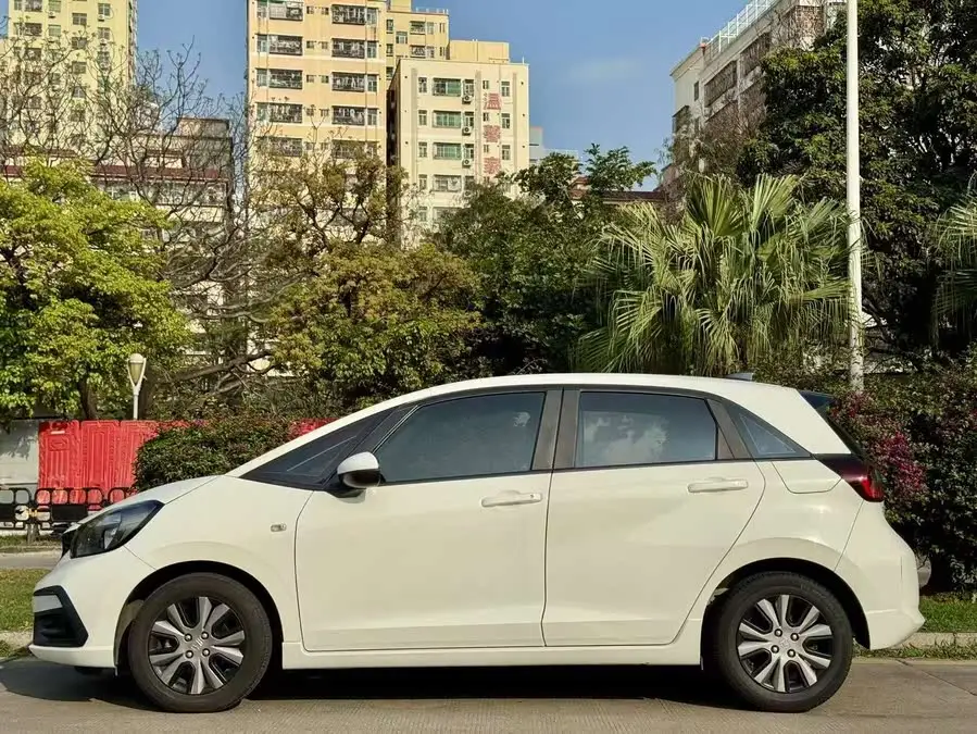 Fit 2021 1.5L CVT Trend Edition