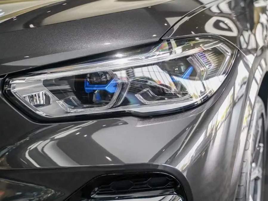 BMW X5 2023 xDrive 40Li M Sport Package