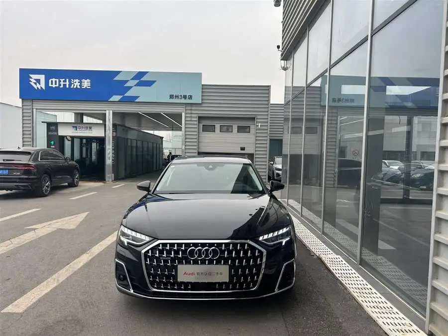 أودي A8 2023 A8L 55 TFSI كواترو الطراز الرائد