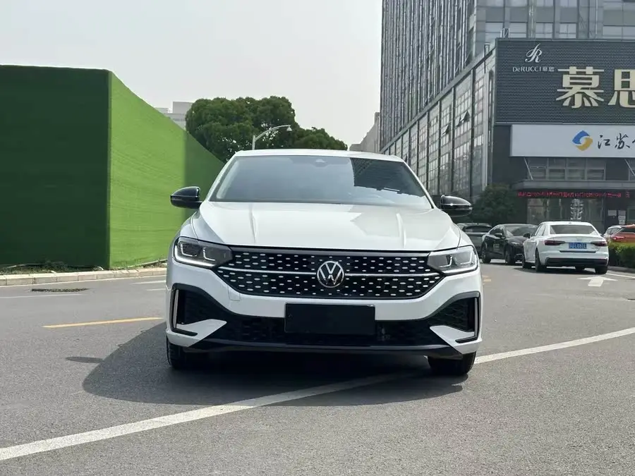 LAVIDA 2023 300TSI DSG Starry Full Comfort Edition