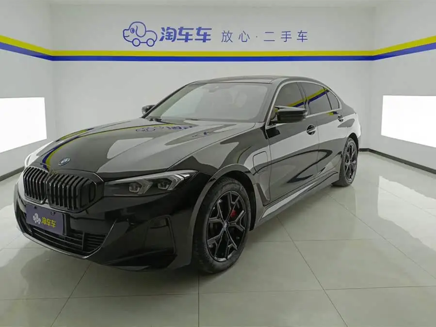 بي إم دبليو i3 2022 eDrive 35 L