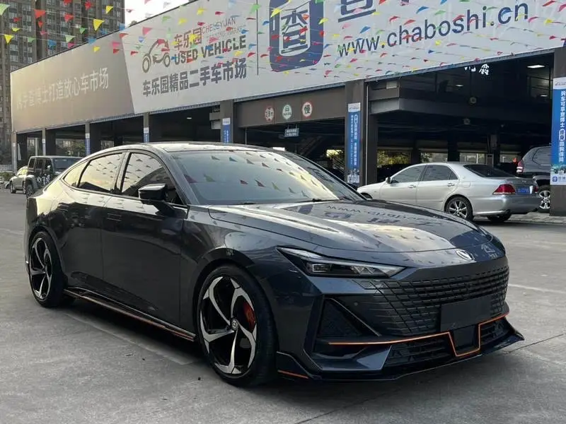 تشانغن UNI-V 2023 النسخة الرياضية 1.5T