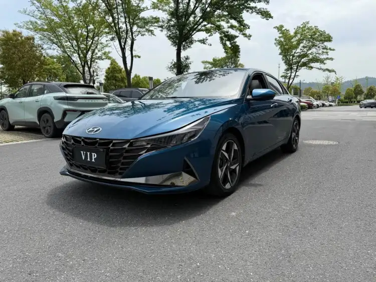 Elantra 2022 1.5L CVT LUX Premium