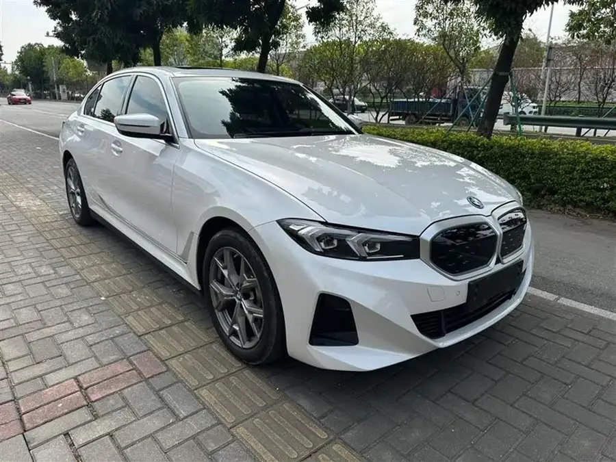 بي إم دبليو i3 2022 eDrive 35 L