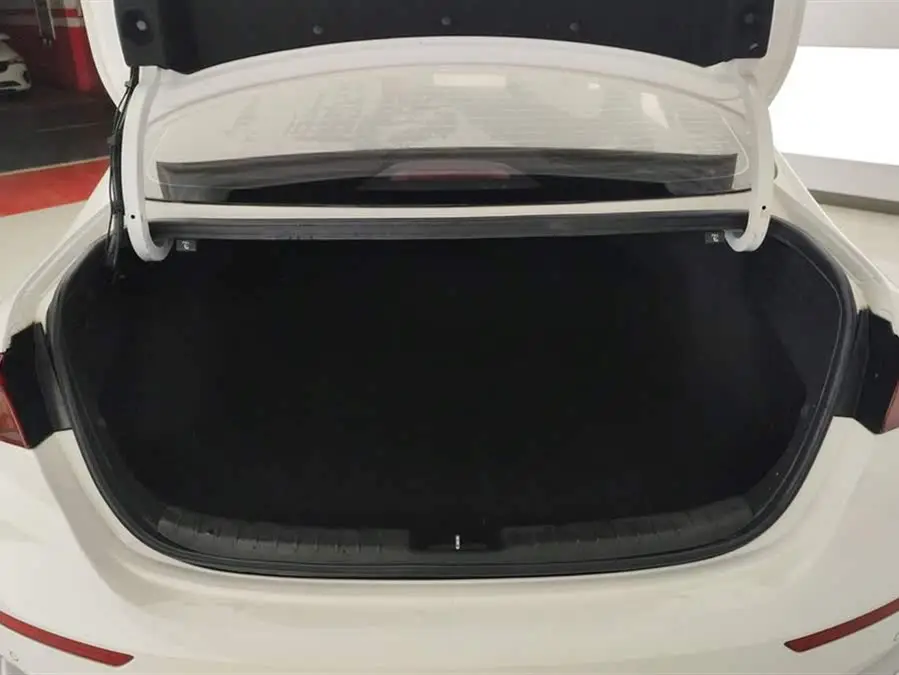 كيا K3 2021 1.5L CVT النسخة الأنيقة