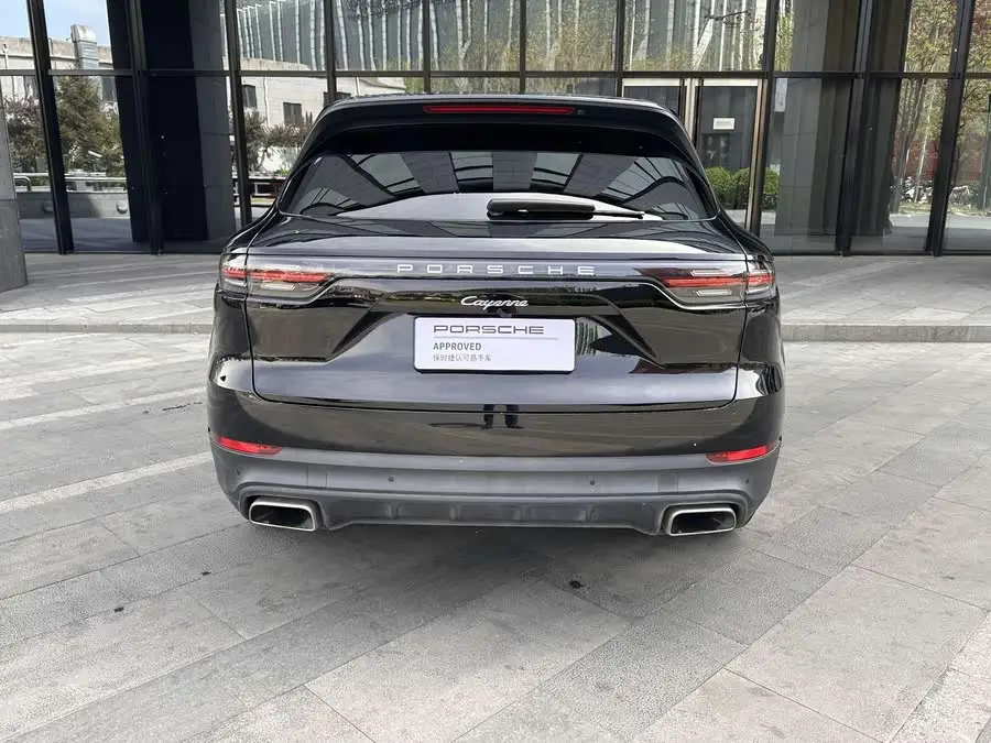 2022 Cayenne 3.0T Platinum Edition