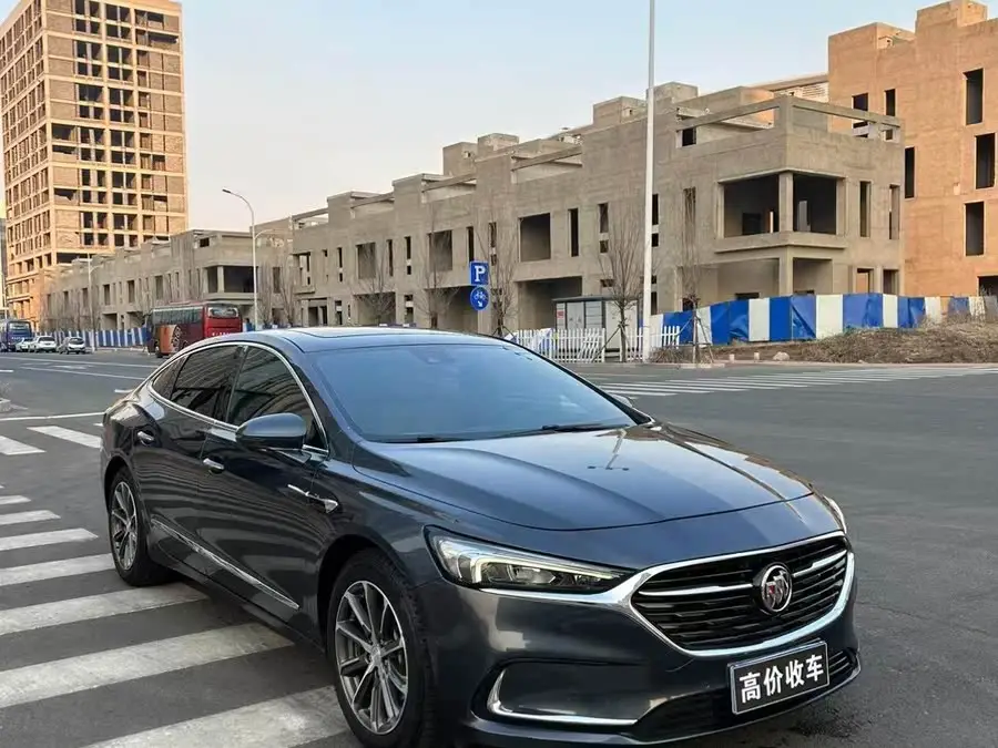 بيوك لاكروس 2020 652T بريميوم