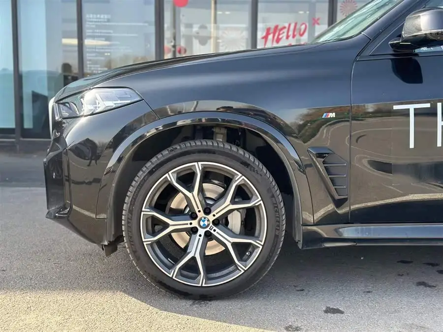 BMW X5 2023 xDrive 30Li Exclusive M Sport Night Package