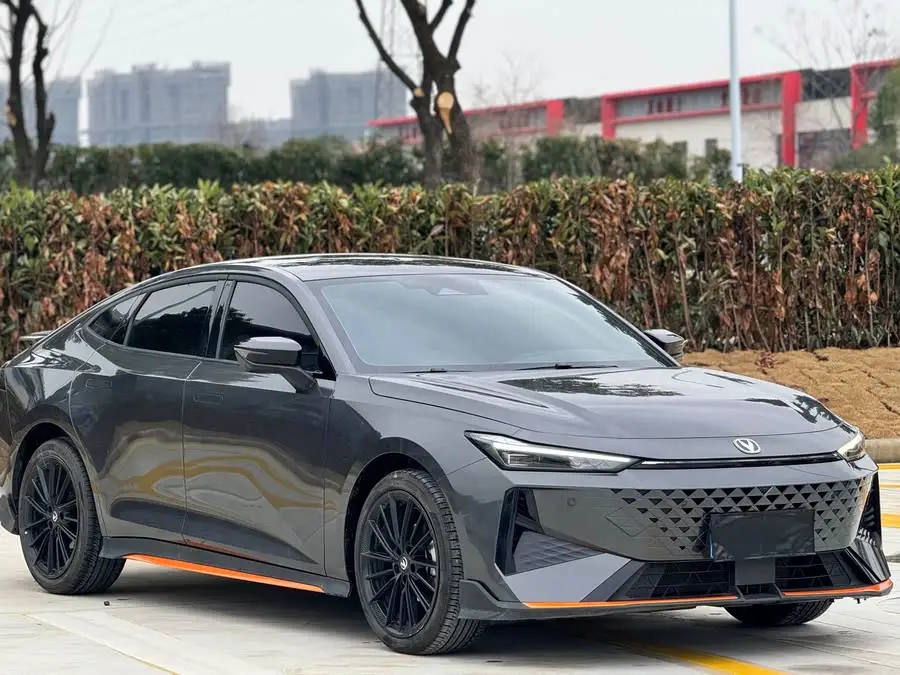 Changan UNI-V 2024 1.5T Premium Sport Version