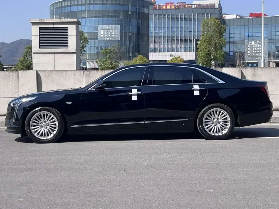 كاديلاك CT6 2021 28T فاخرة