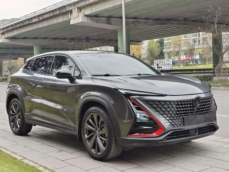 شانغهاي UNI-T 2020 1.5T فاخر