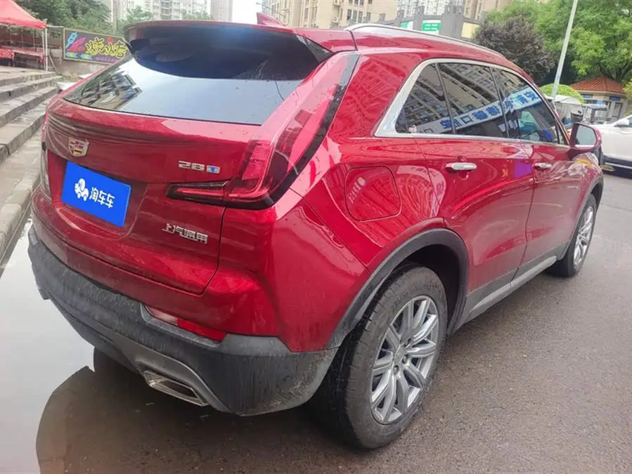 Cadillac XT4 2022 28T Luxury FWD