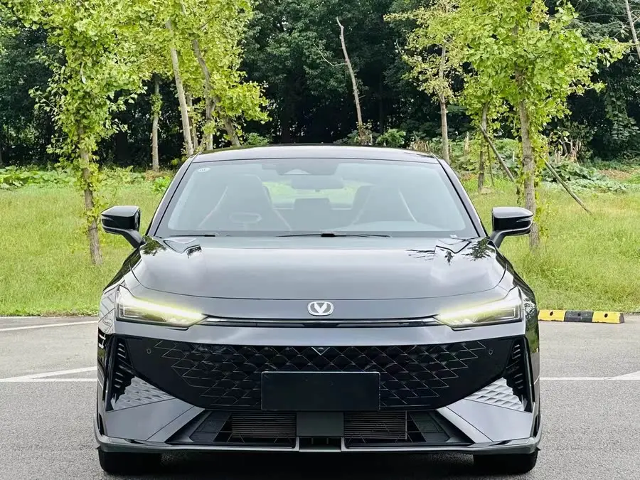 Changan UNI-V 2024 1.5T Premium Sport Model