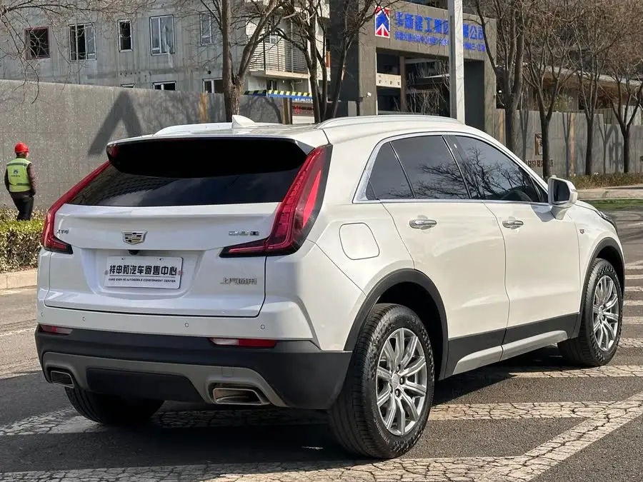 Cadillac XT4 2020 28T FWD Premium