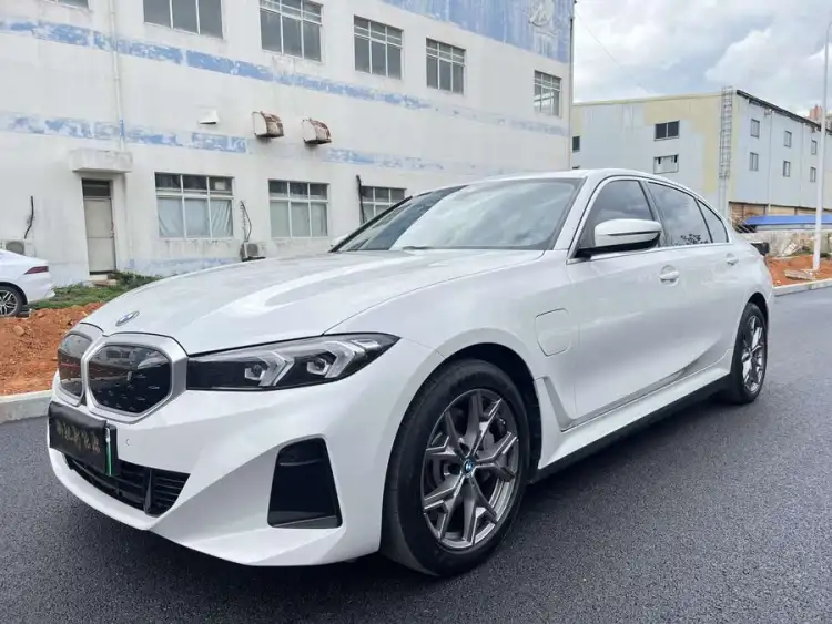 BMW i3 2024 eDrive 35 L