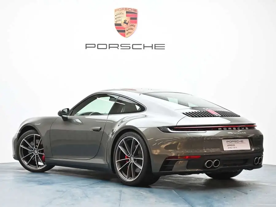 Porsche 911 2022 Carrera 4S 3.0T