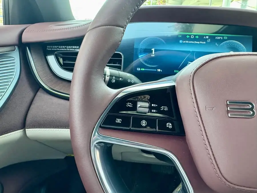 Sealion 2024 Honor Edition DM-i 1.5L 121km Premium Model