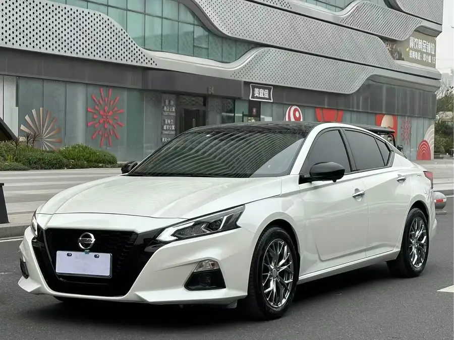 تينلاي 2021 2.0L XL إصدار الراحة