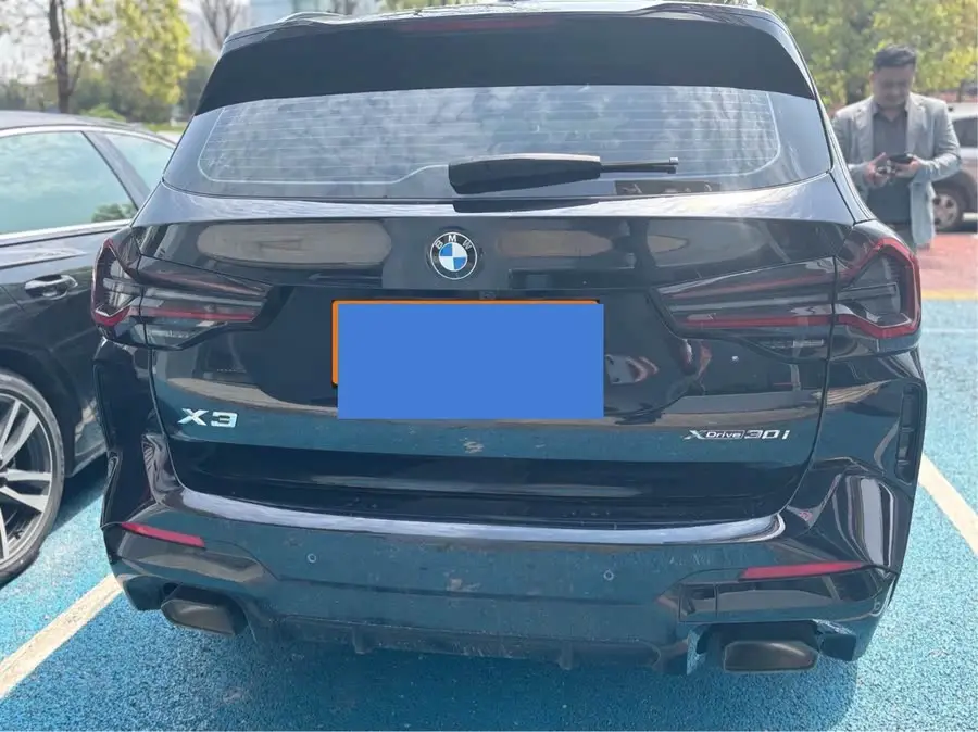 BMW X3 2023 xDrive30i Leading Model M Black Night Package