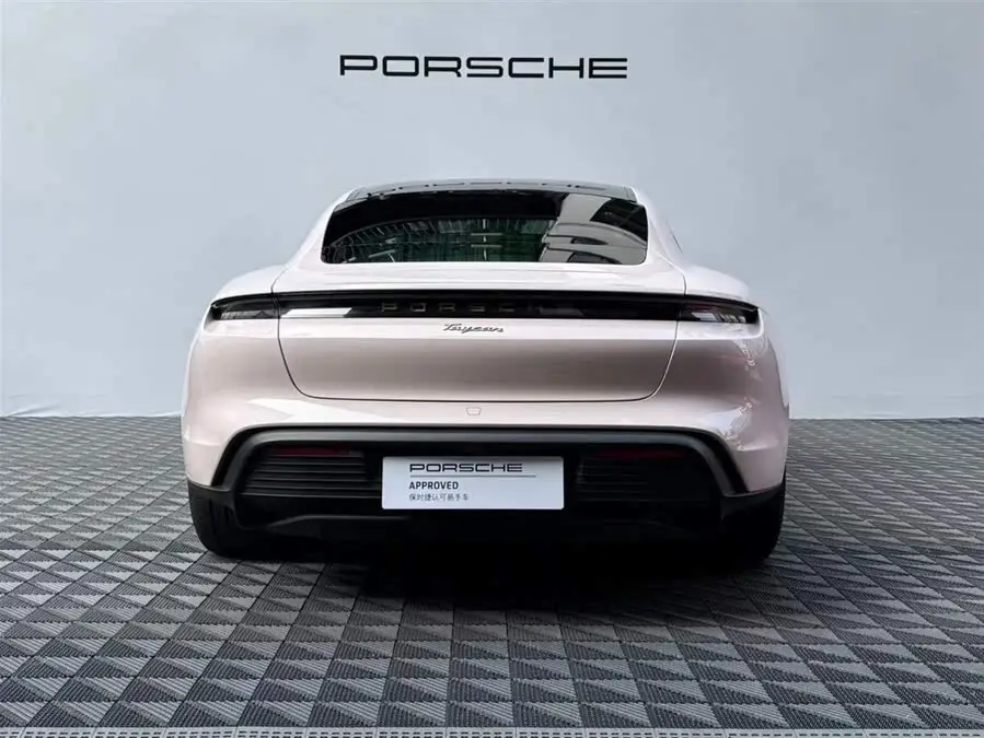 Taycan 2022 Model Facelift