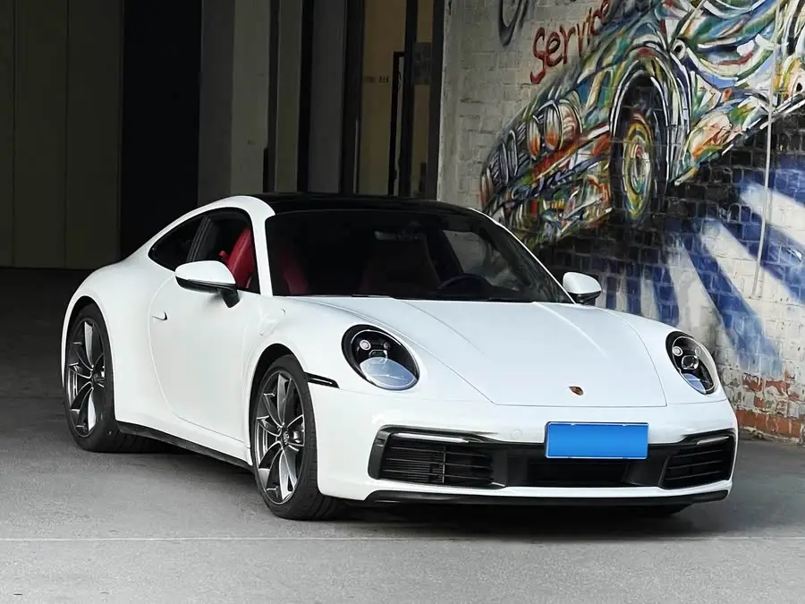 بورش 911 2023 كاريرا 3.0T