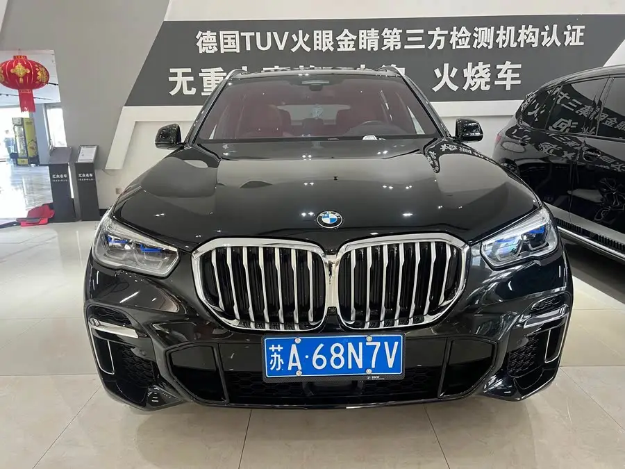 بي إم دبليو X5 2022 نسخة محدثة xDrive 40Li حزمة رياضية M