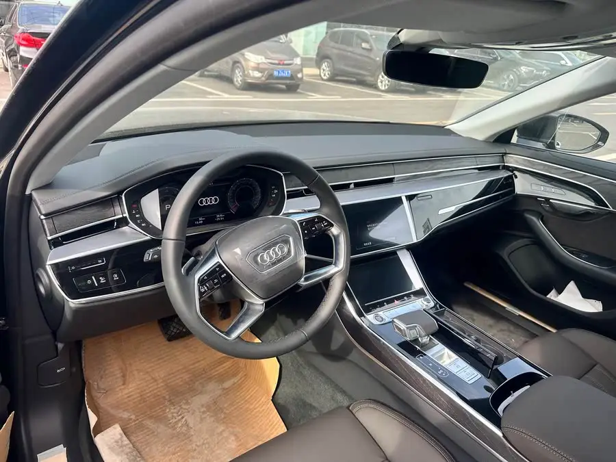 أودي A8 2025 A8L 45 TFSI كواترو الفاخرة