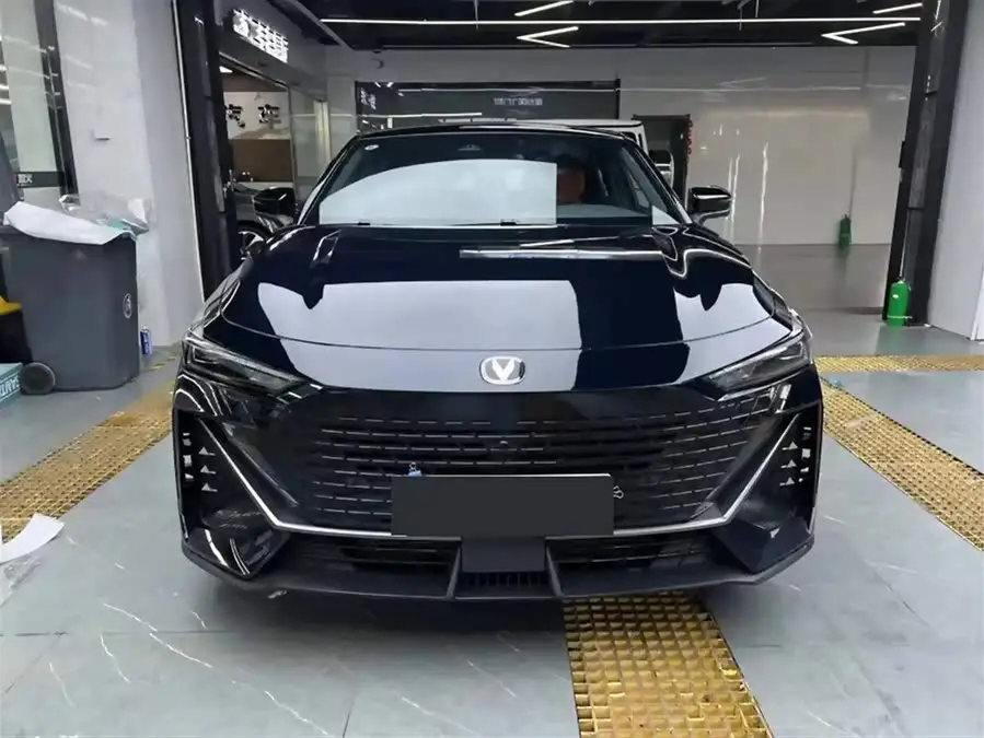 Changan UNI-V 2022 1.5T Premium