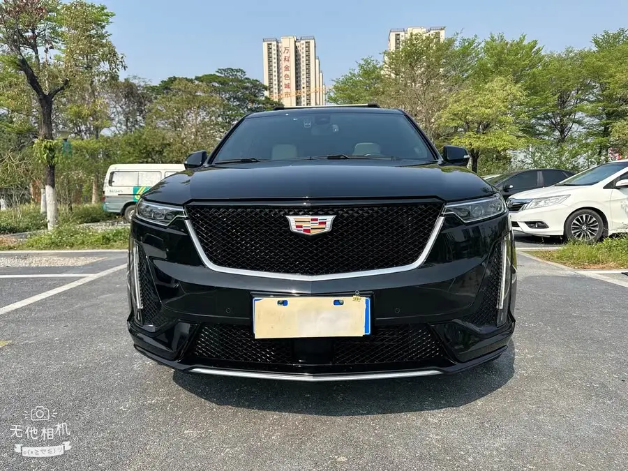 كاديلاك XT6 2020 طراز تجديد 28T ستة مقاعد دفع رباعي رياضي