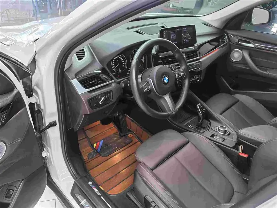 BMW X1 2022 sDrive25Li Leading Edition