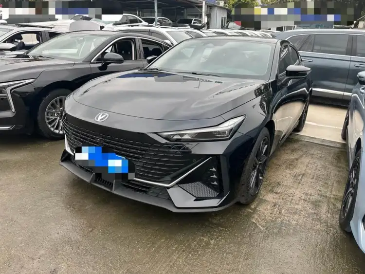 Changan UNI-V 2023 1.5T Sport Edition