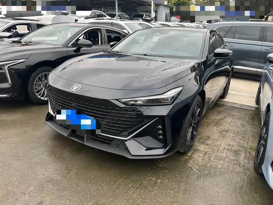 Changan UNI-V 2023 1.5T Sport Edition