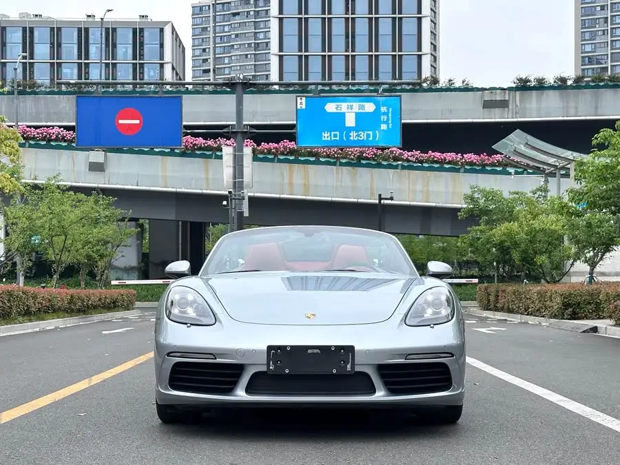 Porsche 718 2020 Model Boxster 2.0T