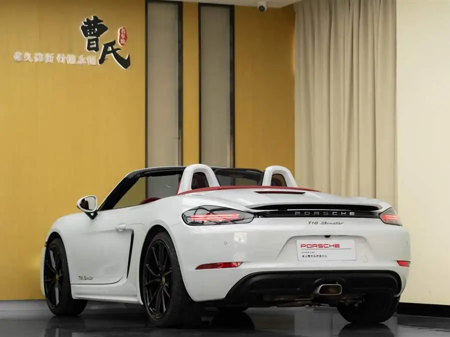 Porsche 718 2022 Boxster 2.0T