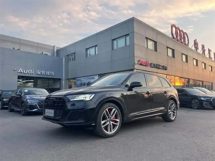 Audi Q7 2022 55 TFSI quattro S line Ice Snow Sport Edition