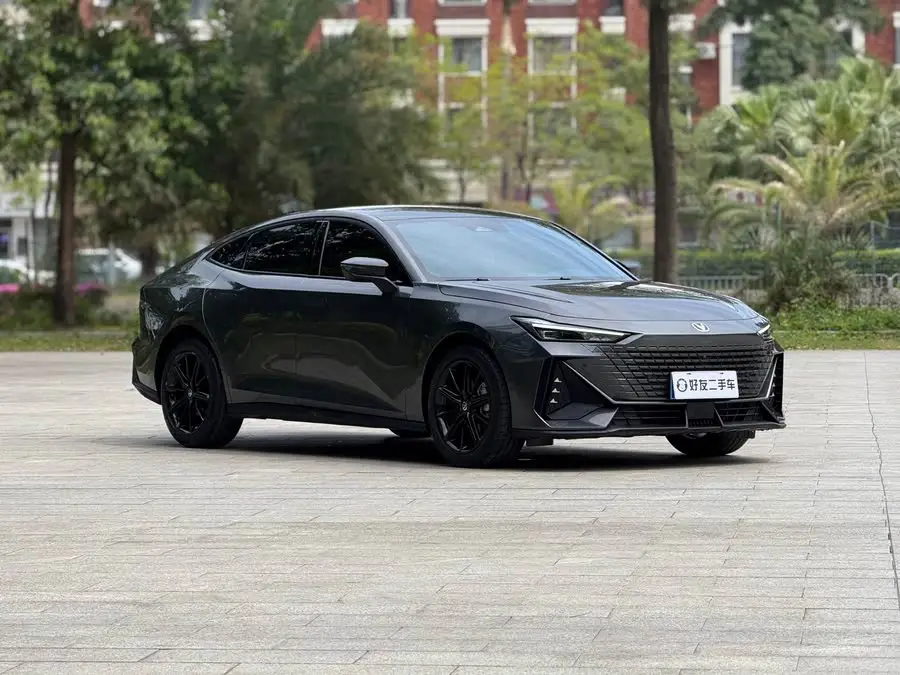 Changan UNI-V 2023 1.5T Premium