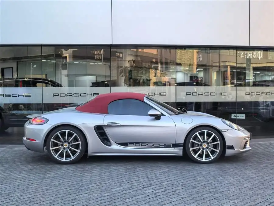 Porsche 718 2022 Boxster 2.0T