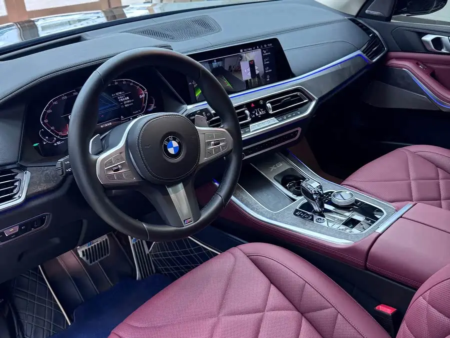 بي إم دبليو X5 2022 xDrive 30Li باقة M الرياضية المميزة