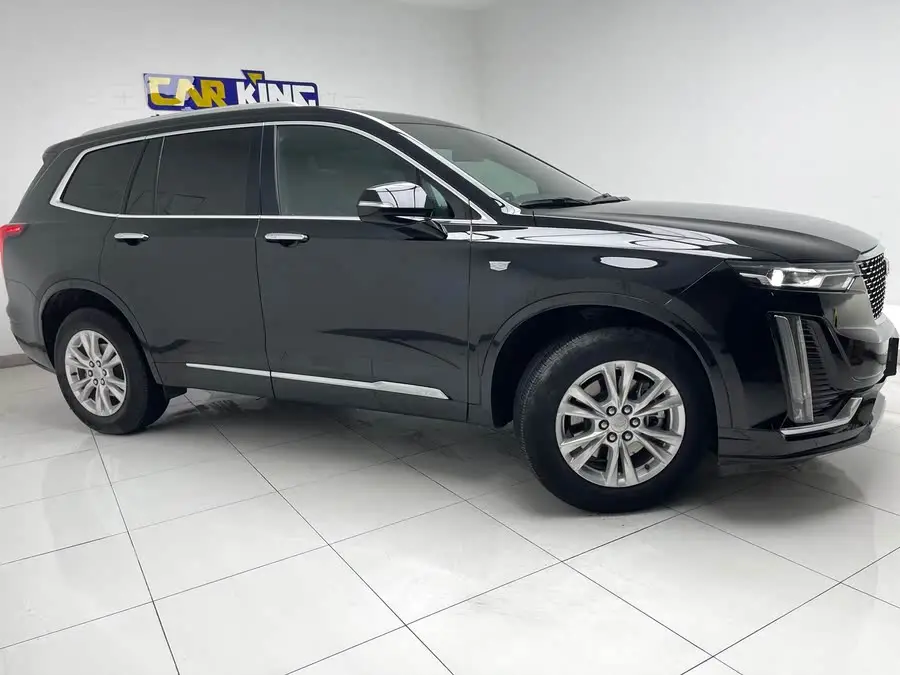 كاديلاك XT6 2022 2.0T ست مقاعد دفع رباعي فخامة