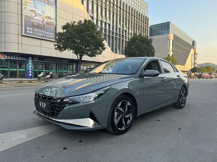 Elantra 2022 1.5L CVT LUX