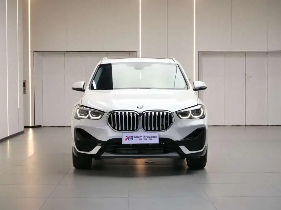 بي إم دبليو X1 2022 sDrive25Li النسخة الرائدة