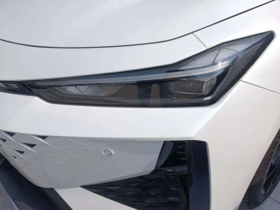 Changan UNI-V 2024 1.5T Premium